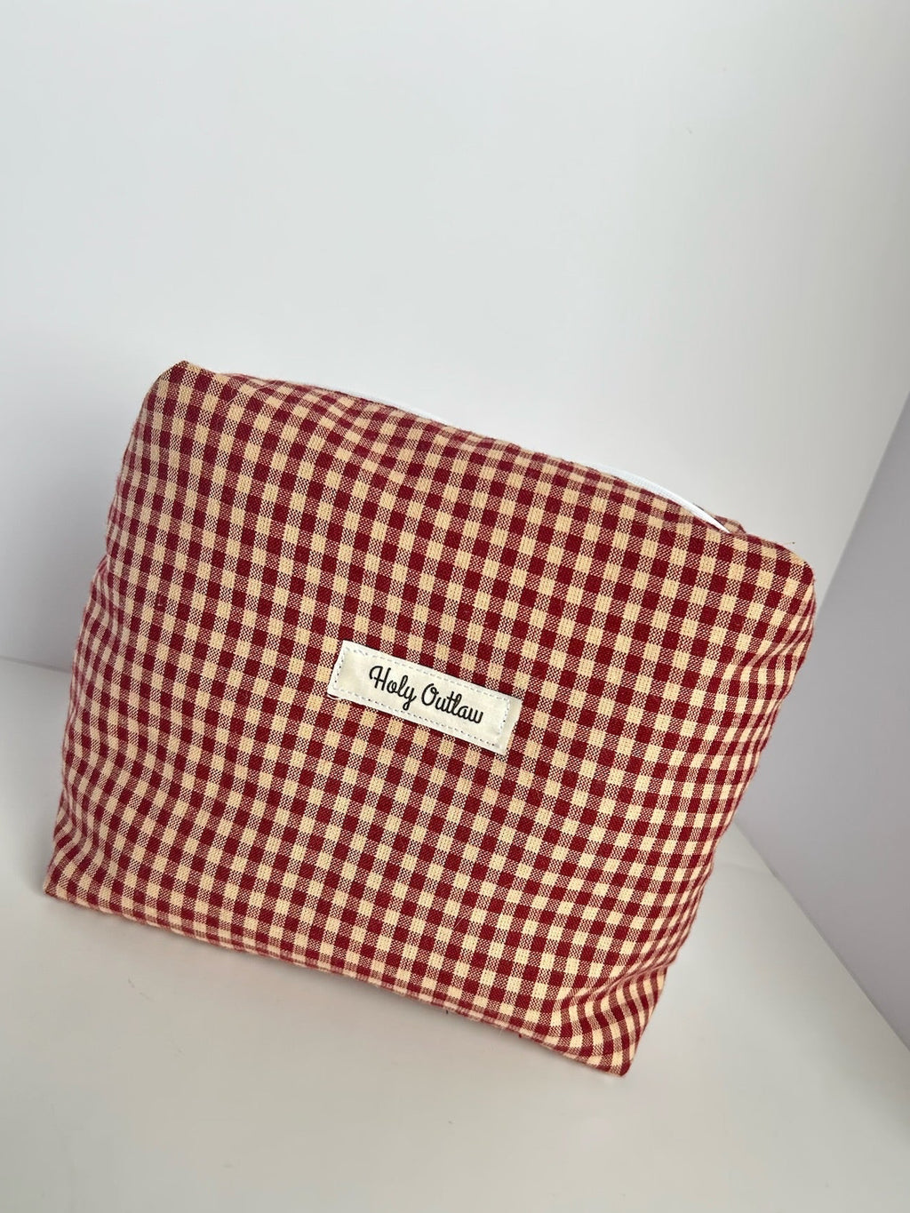Makeup pouch
