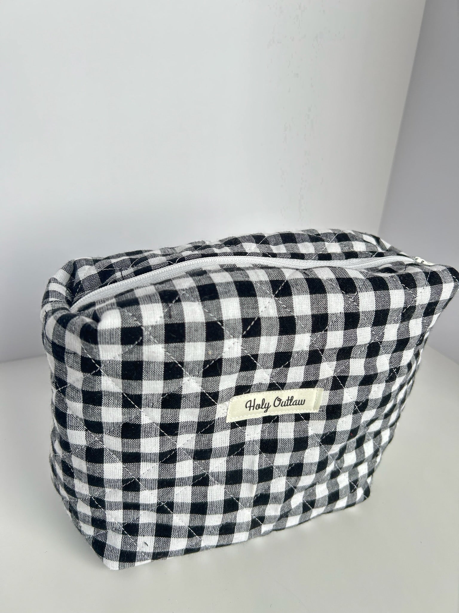 Makeup pouch