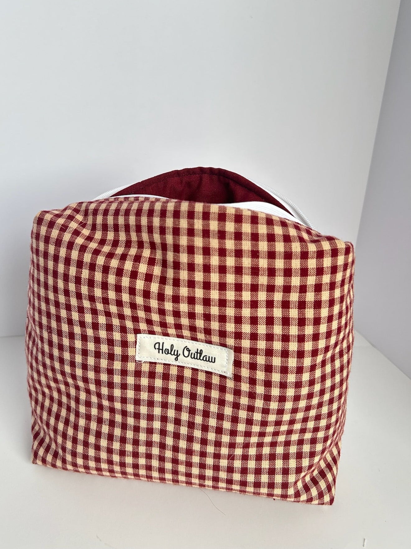 Makeup pouch